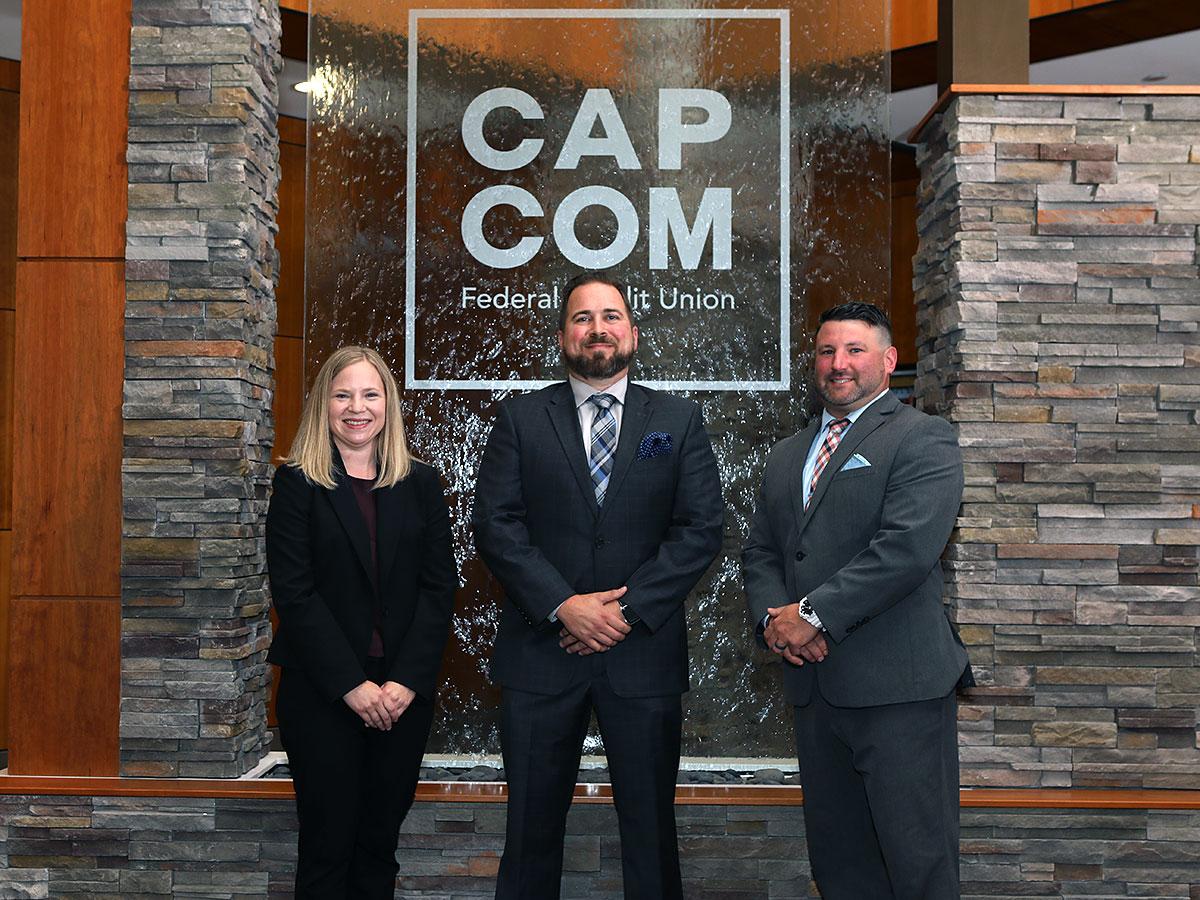 CAP COM