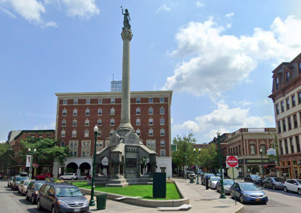 The Hendrick Hudson at Monument Square